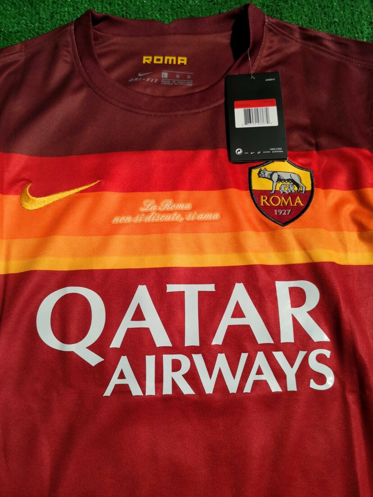 En este momento estás viendo 🟡🔴LIMITED EDITION Nike Roma 20/21 «La roma non si discute,si ama» Casa home