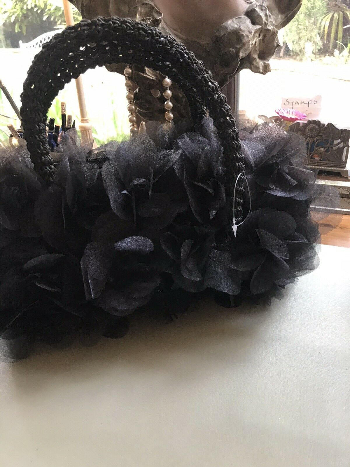 En este momento estás viendo Raffia Straw Bag From Casa De Stella Spanish Designer Black  Flowers Eighties