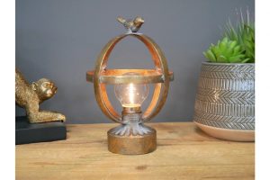 Lee más sobre el artículo Globe LED Bird Lamp Rustic Metal Gold Battery Operated Desk Table Light Gift NEW