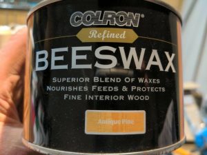 Lee más sobre el artículo 1 X 400 G Lata De Cera de Abejas Refinada Colron Pino Antiguo Madera Para Interior Nuevo