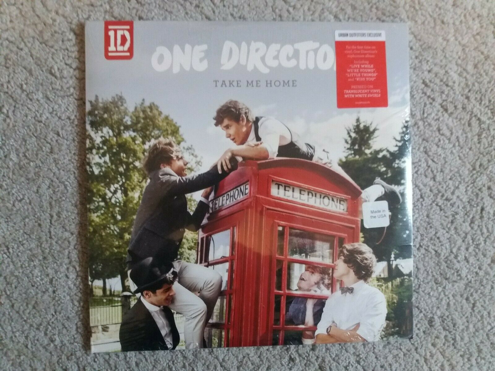En este momento estás viendo Vinyl 12″ LP – One Direction – Take Me Home – Urban Limited Clear Vinyl – SEALED