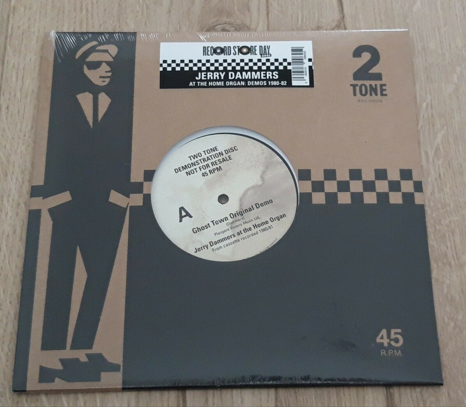 En este momento estás viendo Jerry Dammers At The Home Organ RSD Vinyl (Still Sealed)